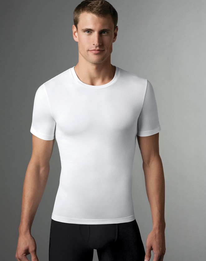 Shirt gainant avec col rond 'Cotton Compression Crew Neck' de Spanx gaine hommes